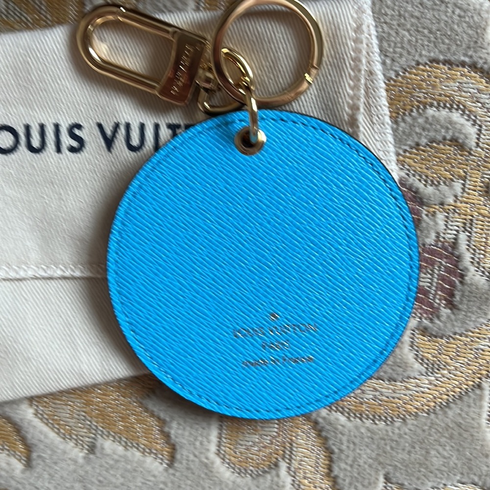 Louis Vuitton new with tag bag charm /key chain limited addition - Picture 2 of 10